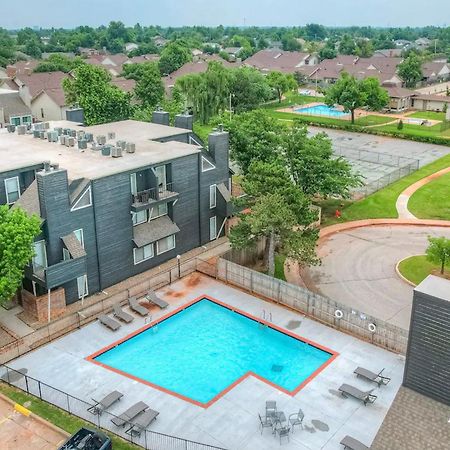 Cozy Updated Cove Of Heaven, 5Mins To Lake Hefner! Oklahoma City Exterior photo